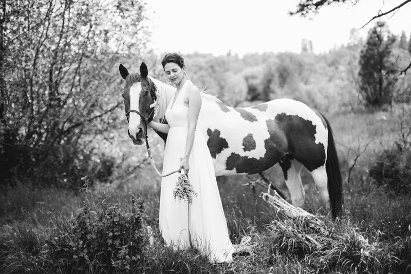 bride horse